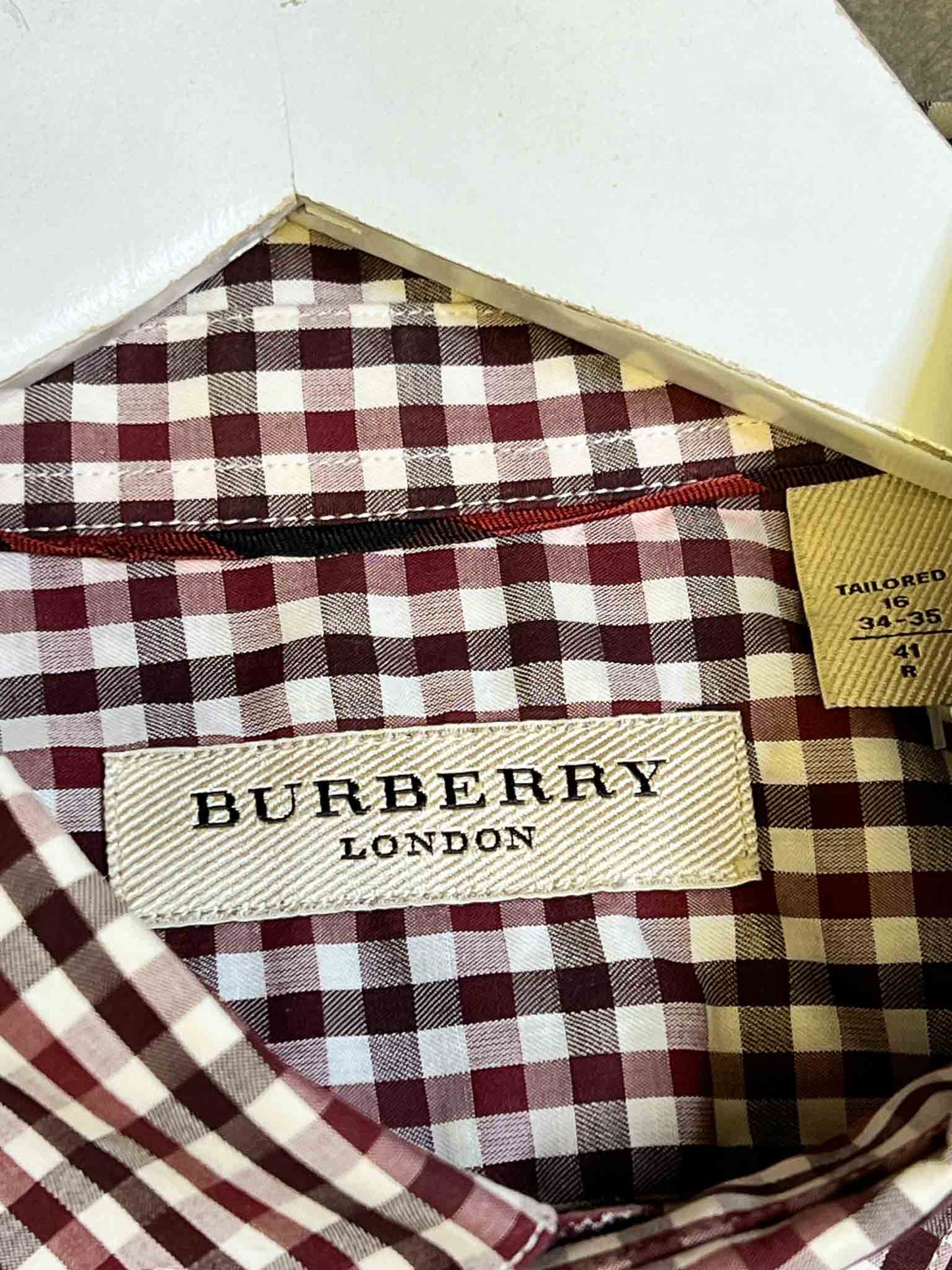 Size 41 (M/L) | Burberry Gingham Shirt
