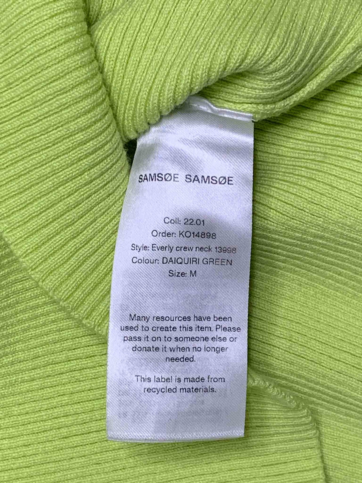 Size M | Samsoe Samsoe Ribbed Front Twist Cut Out Top