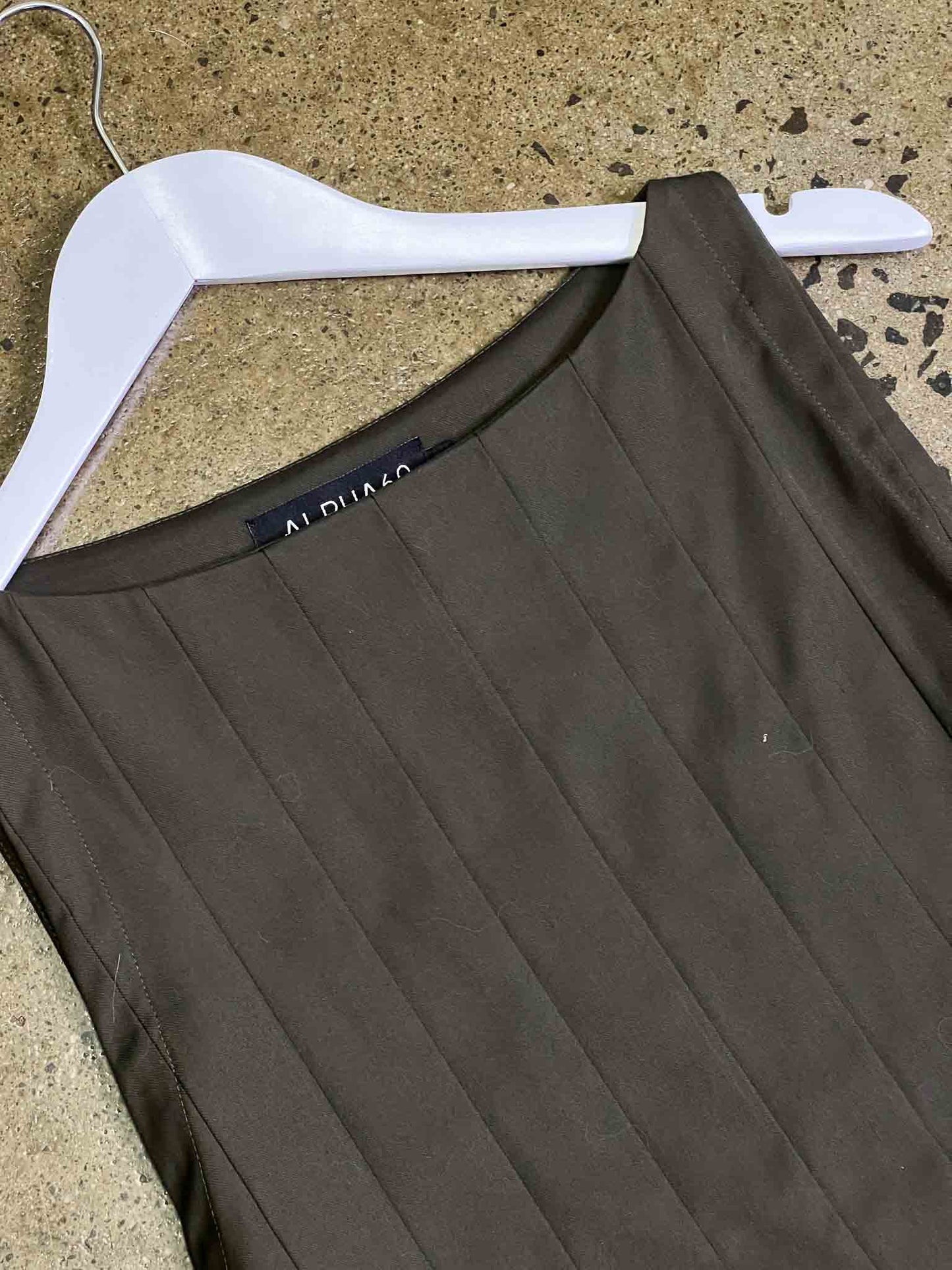 Size S | Alpha60 Pleated Tie Dress