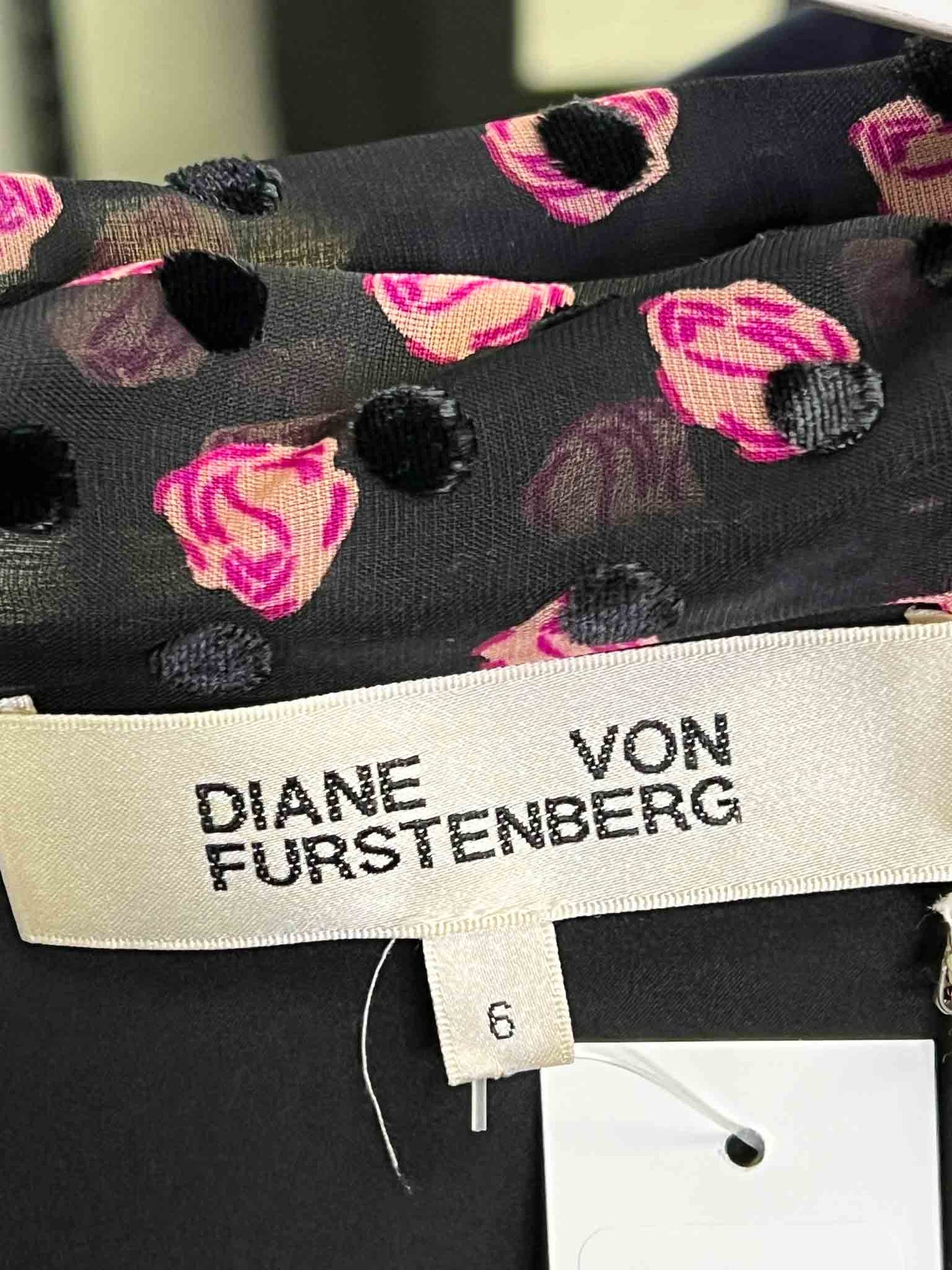 Size 6 (10) | Diane von Furstenberg Aleka Silk Tie Neckline Dress