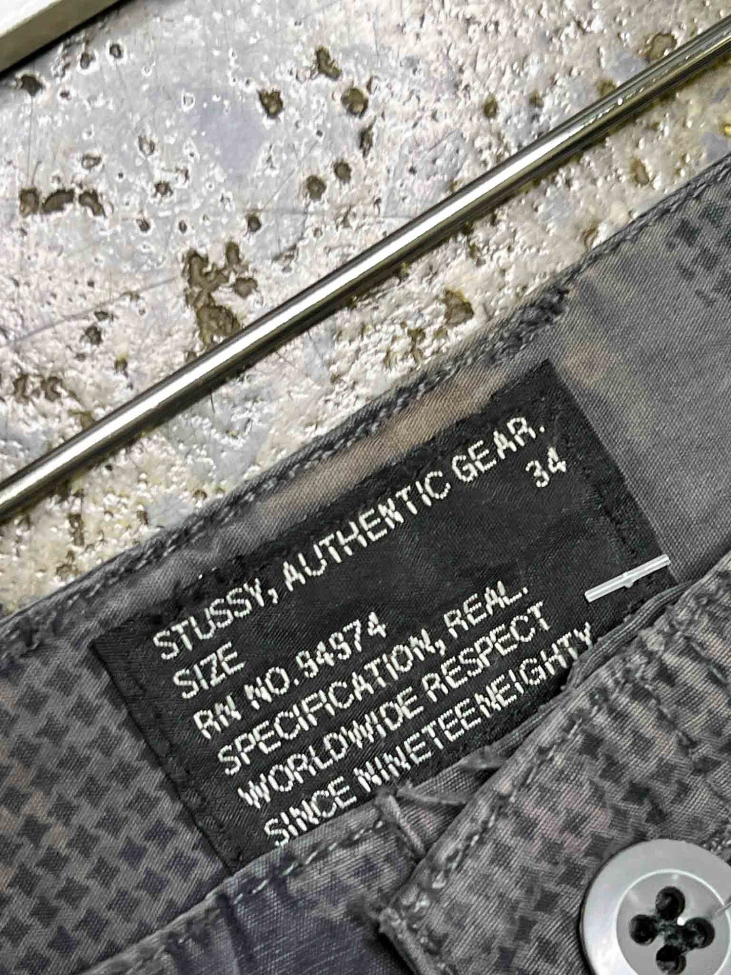 Size 34 | Stüssy Vintage Cargo Pants