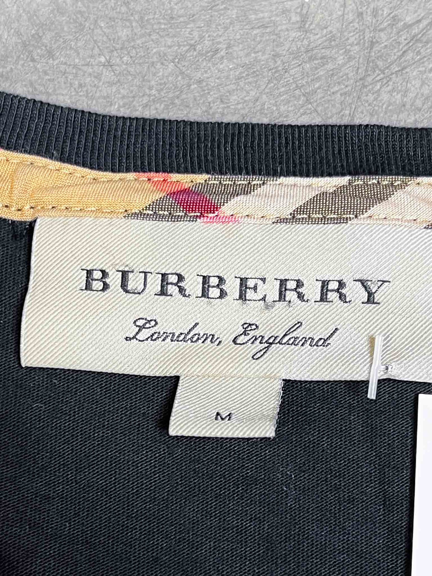 Size M | Burberry Logo T-shirt