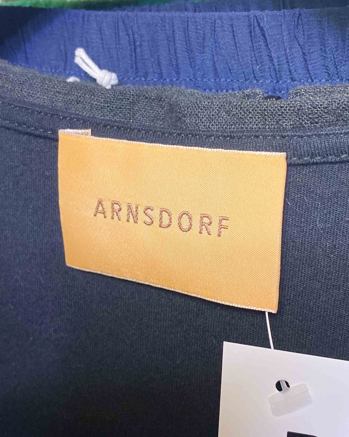 Size S | Arnsdorf Wavy Neckline Top, S