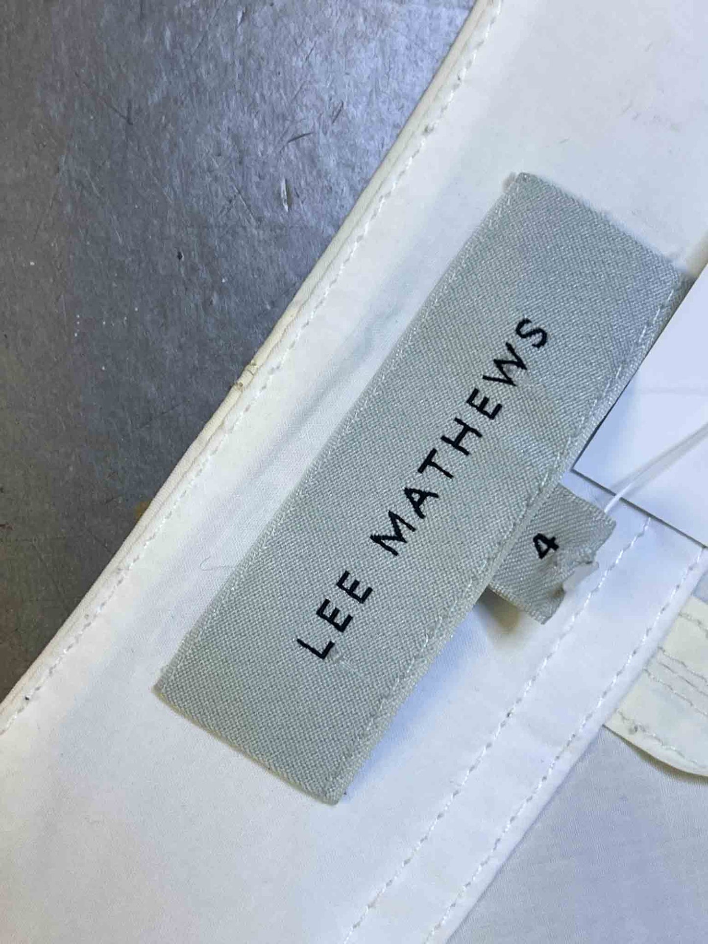 Size 4 (14) | Lee Mathews Balloon Sleeve Top