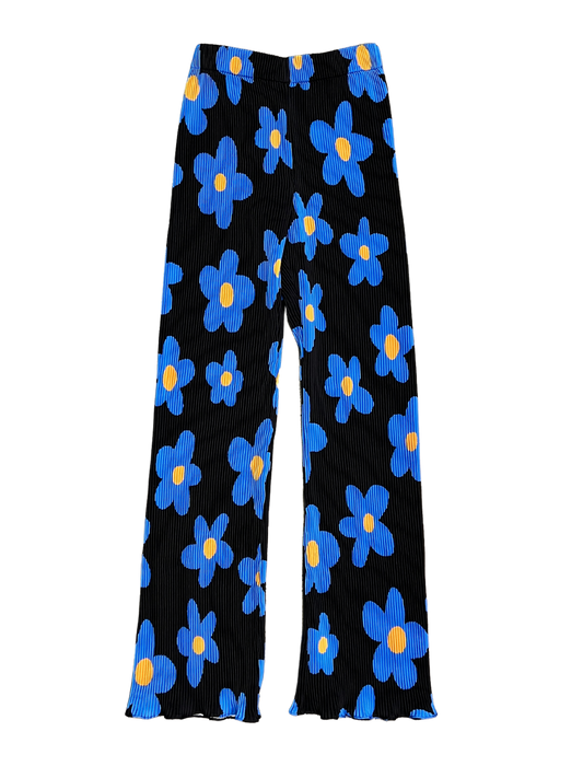 Size 6 - Arthur Apparel Black and Blue Floral Crimped Pants