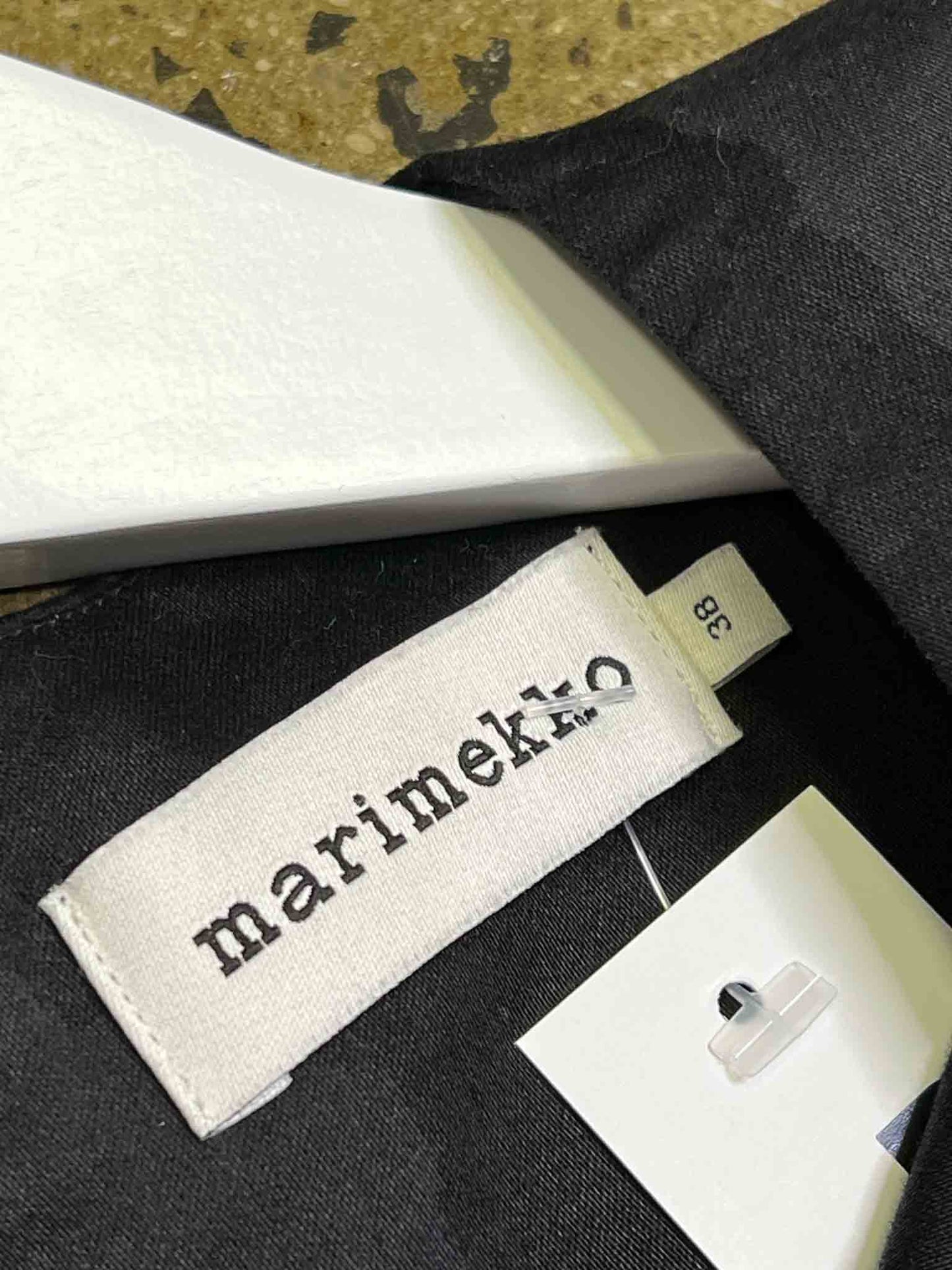 Size 38 (10) | Marimekko Black / Grey Shift Dress