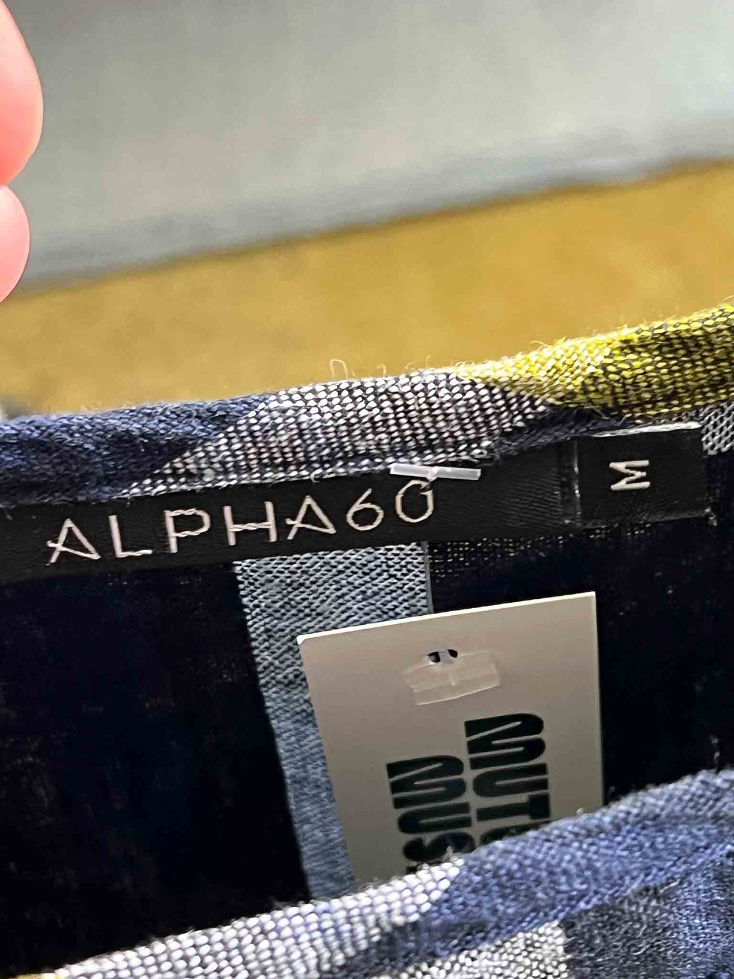 Size M | Alpha60 Plaid Linen Top