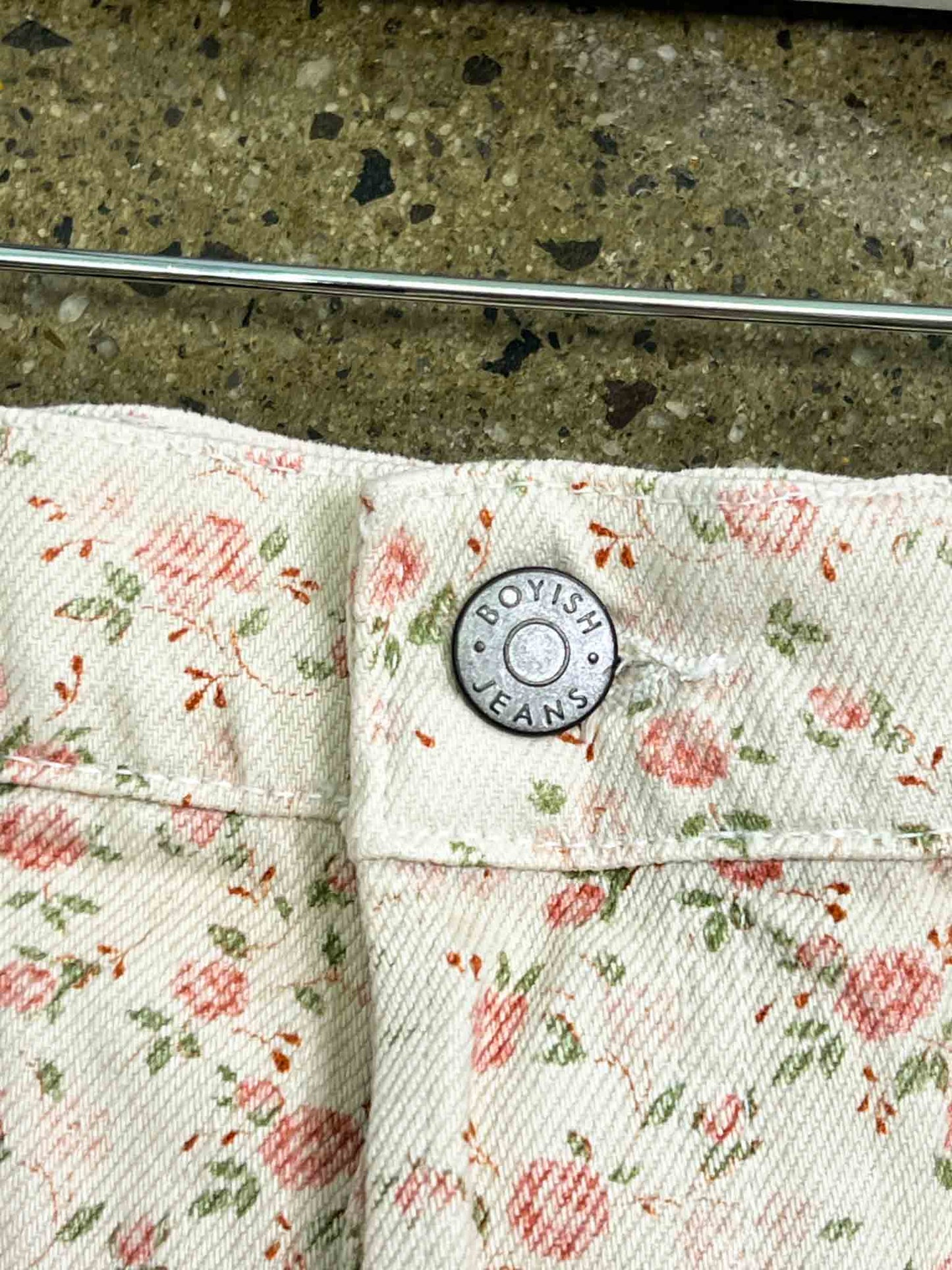 Size 31 | Boyish Cream Desert Rose Print Monty Shorts