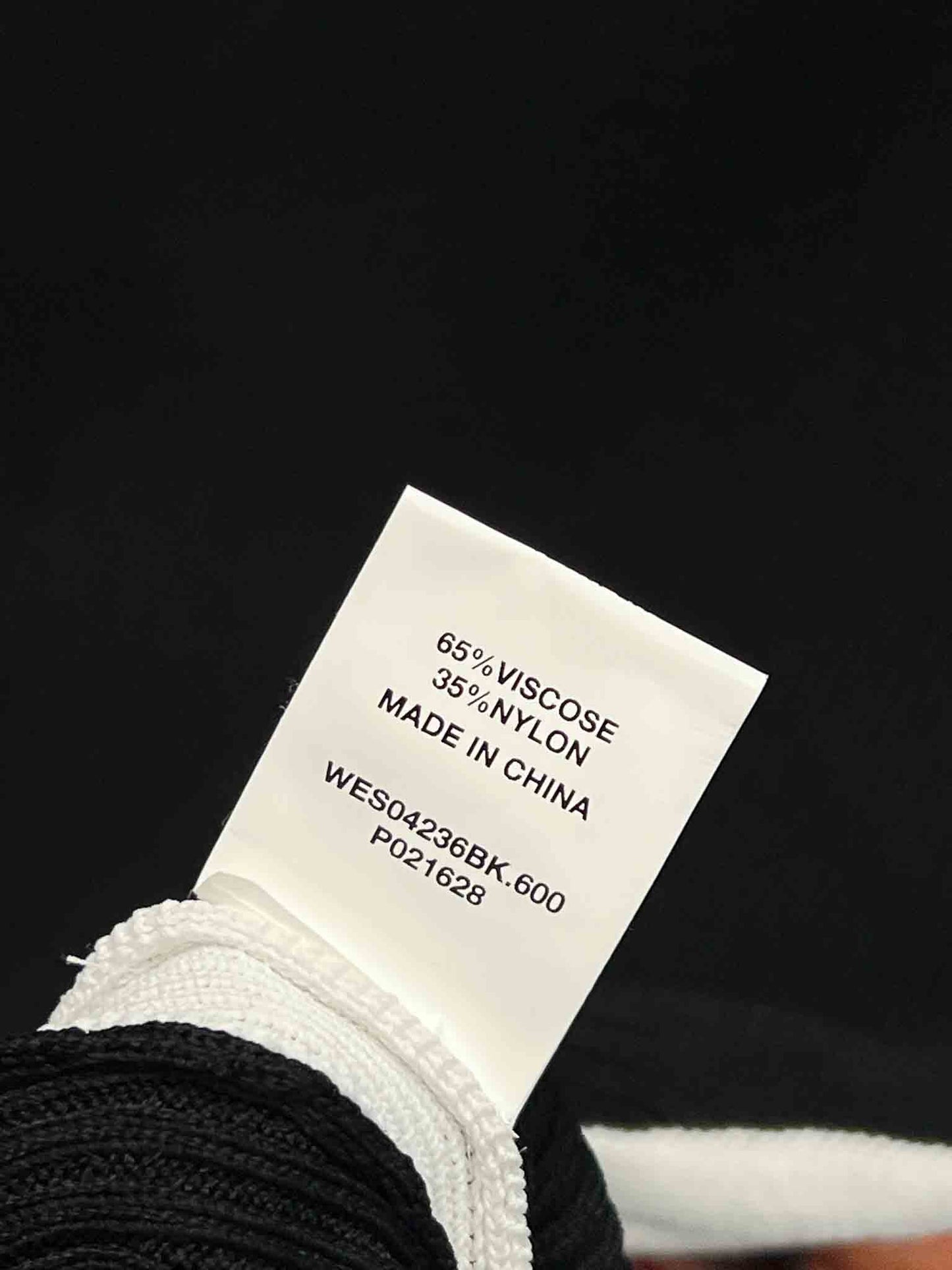 Size M | Dissh Binding Black Knit Tunic With Tags